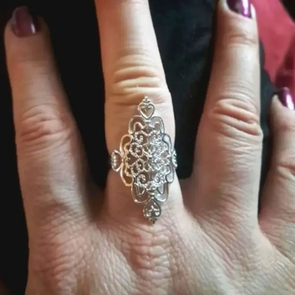 Women's Elegant Silver Filigree Ring Sz 9